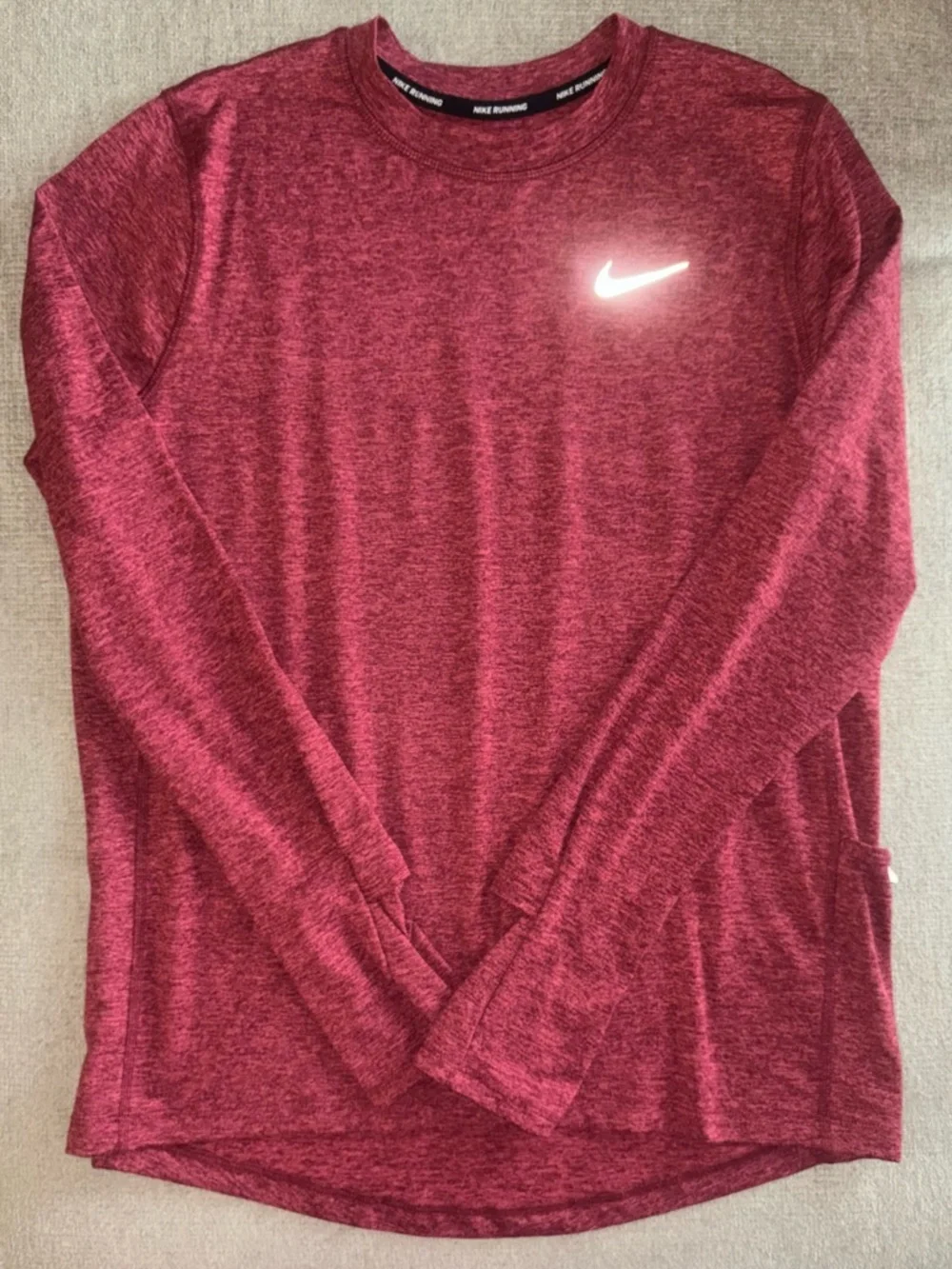 Nike Dri-FIT Running Long Sleeve Top Size M Thumbholes Pocket Athletic